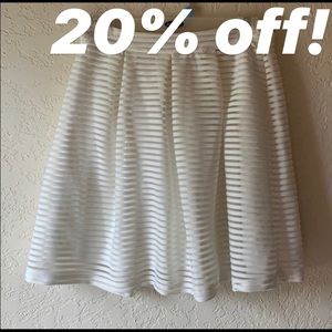 Forever 21 Pleated A-Line Ribbed Skirt